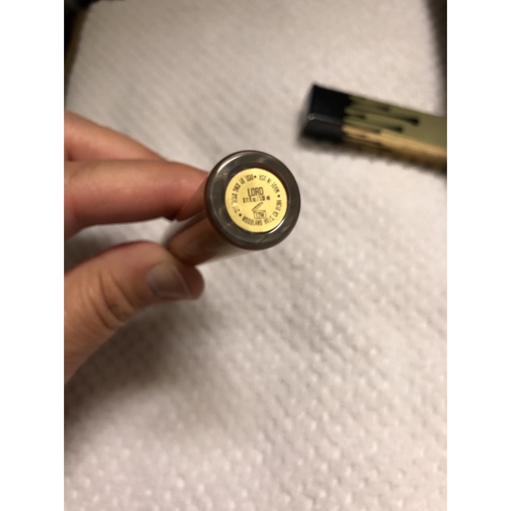 Kylie's Poppin' Lip Gloss - Birthday Collection. - Picture 3 of 3